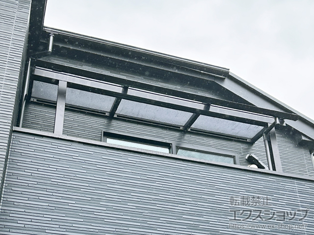 愛知県名古屋市ののバルコニー・ベランダ屋根 プレシオステラスII R型 屋根タイプ 単体 積雪〜20cm対応 施工例