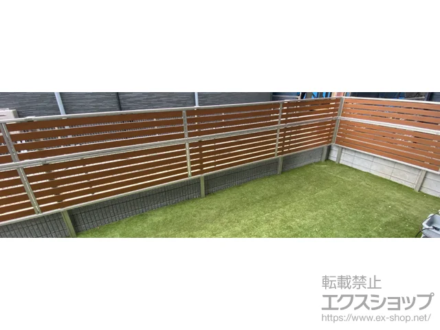 東京都東久留米市のYKKAPのフェンス・柵・塀 ルシアスフェンスF04型 横板 複合色 2段支柱 自立建て用 施工例