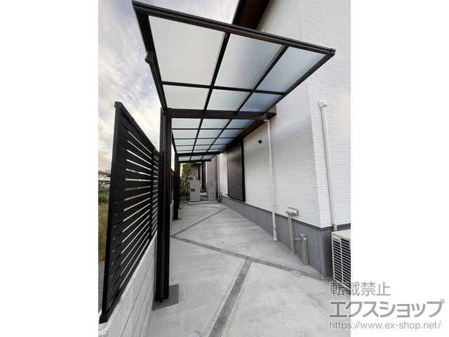 大阪府高槻市ののカーポート エフルージュ FIRST 600タイプ 奥行延長 1.5台用 積雪〜20cm対応 施工例