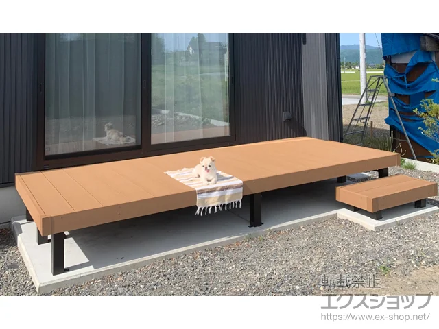 長野県安曇野市のYKKAPのウッドデッキ リウッドデッキ 200+独立式リウッドステップ2型（1段） 施工例
