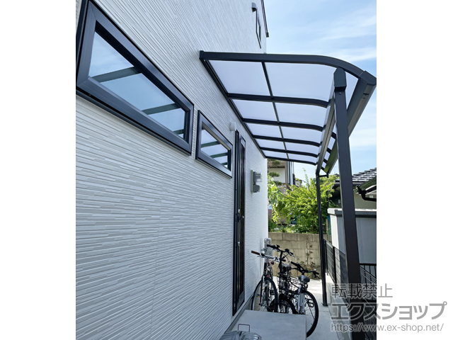 福岡県福岡市ののテラス屋根 ソラリア R型 テラスタイプ 単体 積雪〜20cm対応 施工例