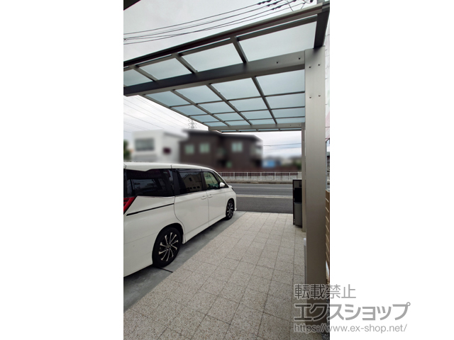 神奈川県平塚市ののカーポート エフルージュ FIRST Z 750タイプ 単体セット 複合色  積雪〜25cm対応 施工例