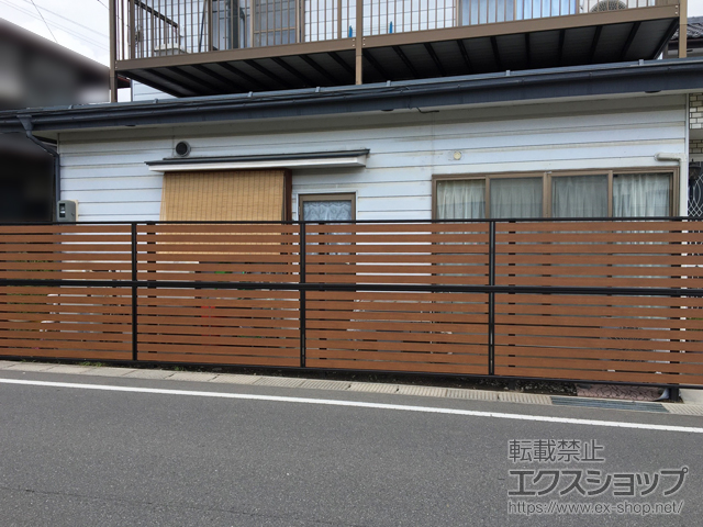 長野県諏訪郡下諏訪町ののフェンス・柵 モクアルフェンス 横板タイプ 2段支柱 自立建て用 施工例