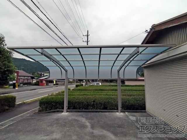 静岡県榛原郡川根本町ののカーポート アリュース キャップ 600タイプ 単体セット 積雪〜20cm対応+着脱式サポート柱 2本入り×1セット+屋根ふき材補強部品 施工例