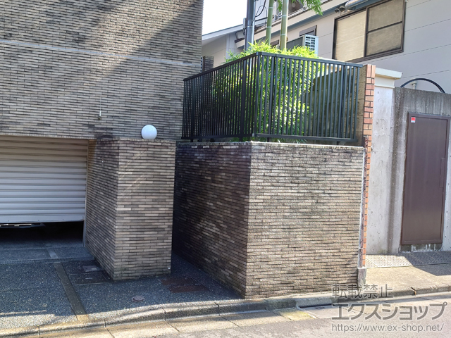 東京都渋谷区ののフェンス・柵 フェンスAB TR3型 縦格子3　フリーポールタイプ 施工例