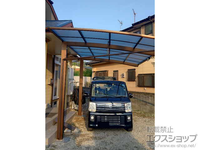 福岡県大牟田市ののカーポート アリュースRE 600タイプ 前下がり 1台用 積雪〜20cm対応 施工例