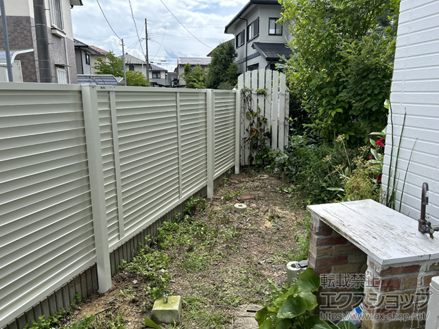 滋賀県大津市ののフェンス・柵 フェンスAB YL3型 横ルーバー3 多段柱仕様 施工例