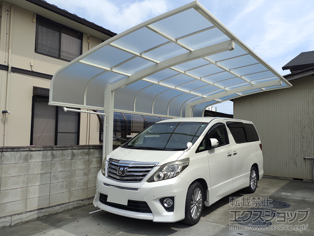 埼玉県児玉郡上里町ののカーポート アリュース キャップ 600タイプ 単体セット 積雪〜20cm対応+着脱式サポート 単体セット用 施工例