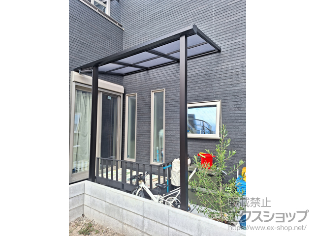 大阪府大阪市ののテラス屋根 ソラリア F型 テラスタイプ 単体 積雪〜20cm対応 施工例