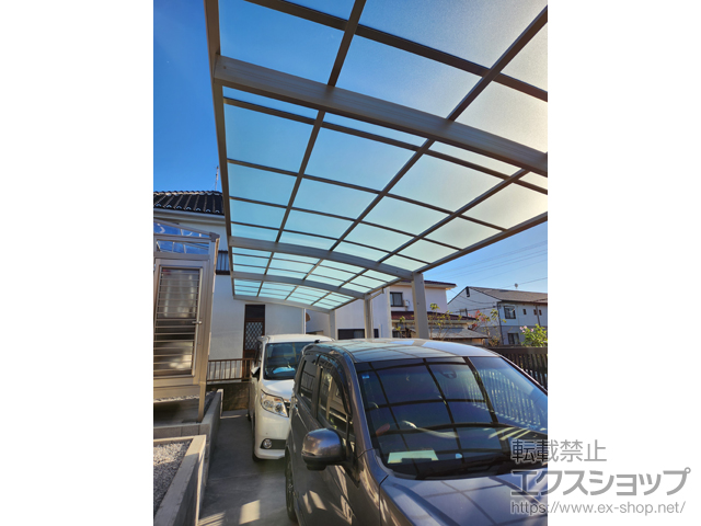 埼玉県桶川市ののカーポート アリュース 600タイプ 縦連棟セット（2台用）積雪〜20cm対応 施工例