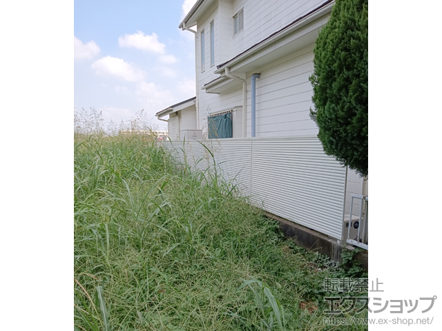 千葉県柏市ののフェンス・柵 フェンスAB YL1型 横ルーバー1 フリーポールタイプ 施工例