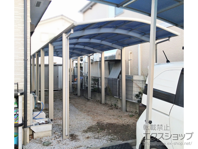 群馬県前橋市ののカーポート アリュース 1500タイプ 6本柱 縦連棟セット 2台用 積雪〜50cm対応 施工例
