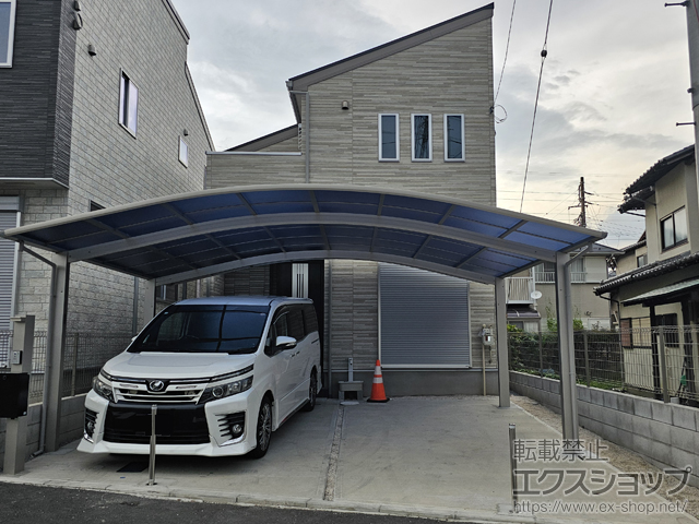 千葉県船橋市ののカーポート プレシオスポート アール型 2台用 積雪〜20cm対応 施工例
