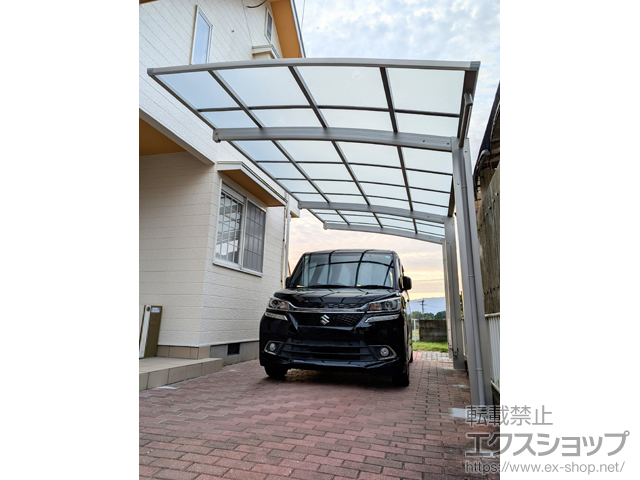 福岡県糸島市ののカーポート プレシオスポート アール型 奥行延長セット 1.5台用 積雪〜20cm対応+着脱式サポート柱 施工例