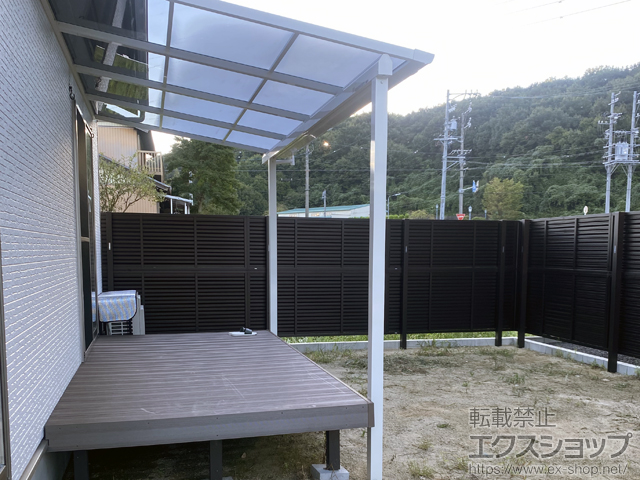 岐阜県可児市ののフェンス・柵 ミエーネフェンス 目隠しルーバータイプ 2段支柱 自立建て用 施工例