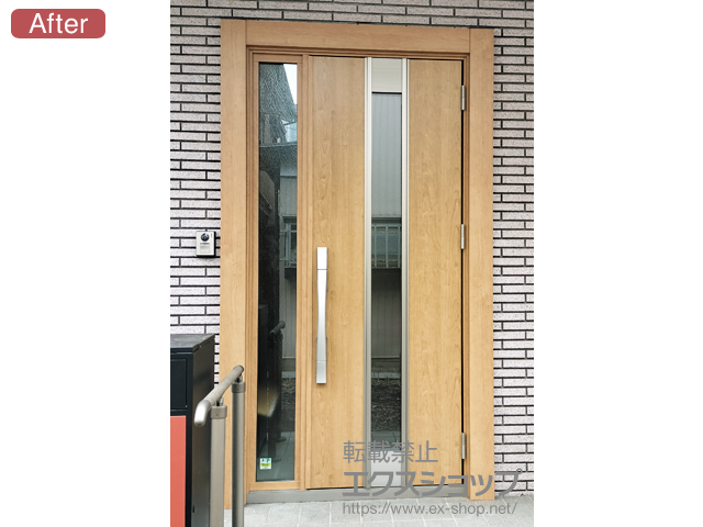 埼玉県川口市のLIXIL リクシル（トステム）の玄関ドア リシェント玄関ドア3 M77型 断熱K4仕様 片袖仕様(ランマ無)外観右吊元 ※FamiLock仕様 施工例