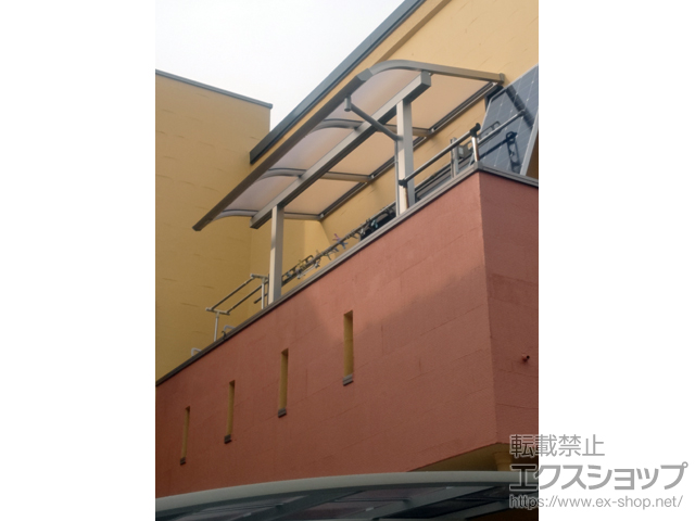 東京都世田谷区ののバルコニー・ベランダ屋根 プレシオステラスII R型 屋根タイプ 単体 積雪〜20cm対応 施工例