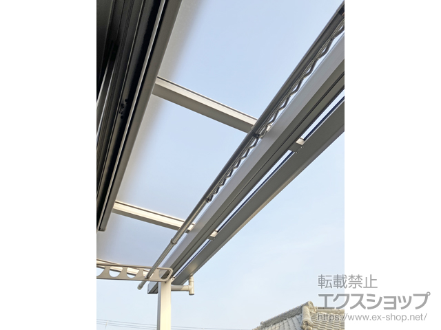 兵庫県神戸市ののバルコニー・ベランダ屋根 ソラリア F型 屋根タイプ 単体 積雪〜20cm対応 施工例