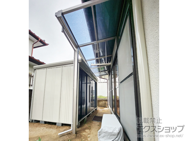 福島県福島市ののテラス屋根 ソラリア F型 テラスタイプ 単体 積雪〜20cm対応＋吊り下げ式固定物干し 施工例