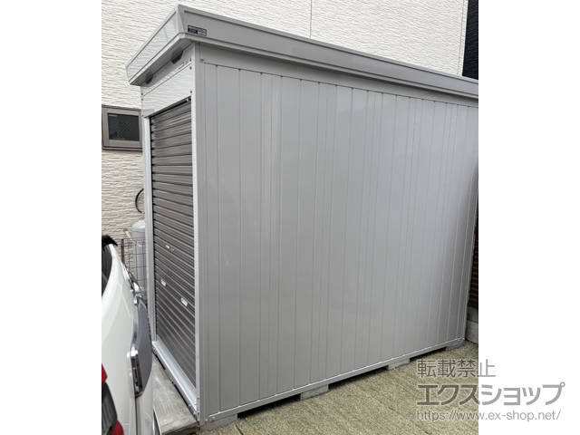 東京都武蔵村山市のの倉庫・ガレージ バイク保管庫 一般型 床付タイプ 1370×2630×2385 ハイルーフ FM-1426HY 施工例