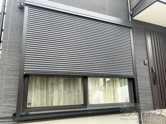 埼玉県川越市のLIXIL リクシル（トステム）の窓シャッター 【特注】リフォームシャッター 電動式 標準タイプ 施工例