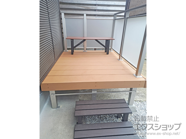 宮崎県都城市ののウッドデッキ リウッドデッキ 200＋ルシアスデッキフェンスB04型<ポリカパネルタイプ> 施工例