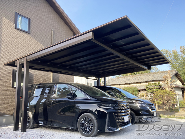 群馬県桐生市ののカーポート エフルージュ FIRST EX 600タイプ 2台用 後方支持 複合色 積雪〜20cm対応 施工例