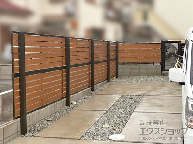 大阪府羽曳野市ののフェンス・柵 モクアルフェンス 横板タイプ 2段支柱 自立建て用 施工例