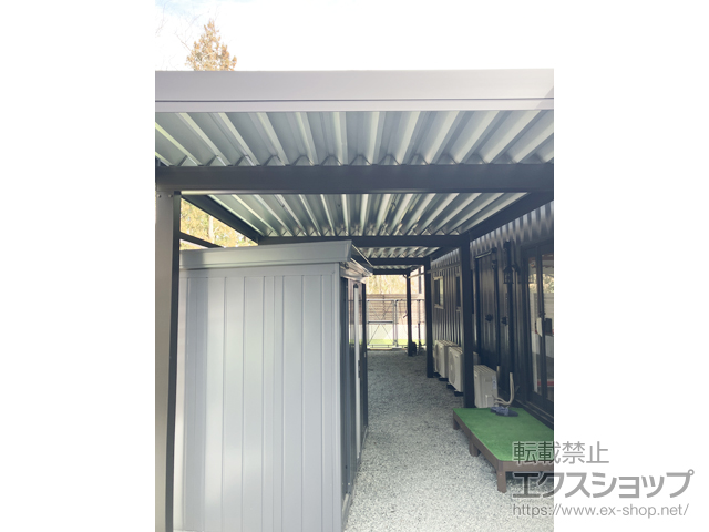 神奈川県愛甲郡清川村ののカーポート ジーポートPro 積雪50cm対応 2台用 縦連棟 8本柱 施工例