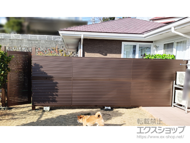 静岡県熱海市ののフェンス・柵 ミエーネフェンス 目隠しルーバータイプ 2段支柱 自立建て用 施工例