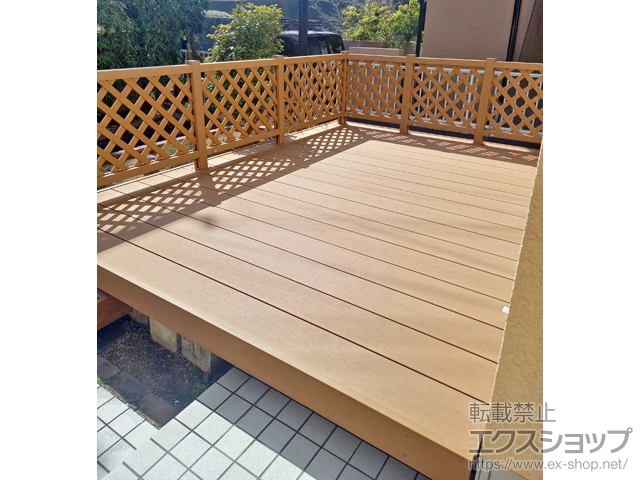 大阪府河内長野市ののウッドデッキ リウッドデッキ S＋独立式リウッドステップ2型＋リウッドデッキフェンス2型<ラチス格子> 施工例