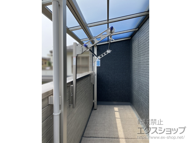 神奈川県川崎市ののバルコニー・ベランダ屋根 ソラリア F型 屋根タイプ 単体 積雪〜20cm対応 施工例