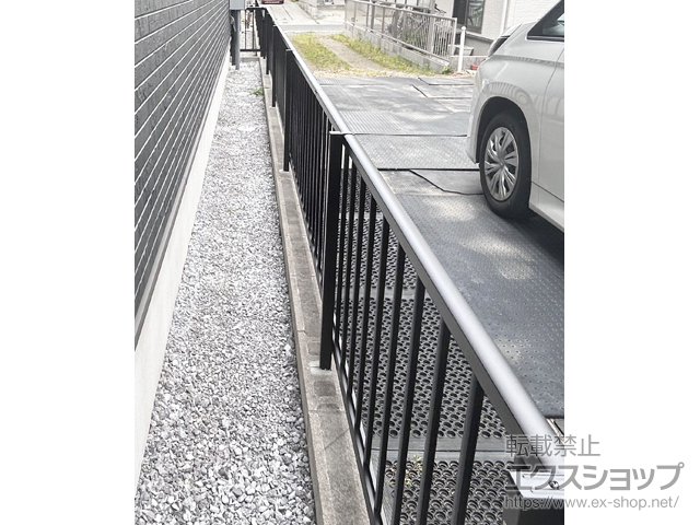 愛知県豊橋市ののフェンス・柵 ミエッタフェンス 防犯たて格子タイプ 自由柱施工 施工例