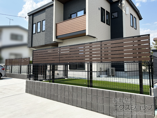 宮城県仙台市ののフェンス・柵 モクアルフェンス 横板タイプ 2段支柱 自立建て用 施工例