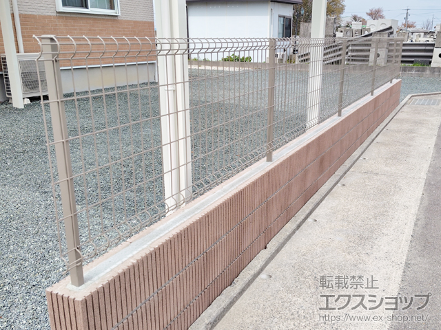 福岡県久留米市ののフェンス・柵 ハイグリッドフェンスUF8型 フリーポールタイプ 施工例