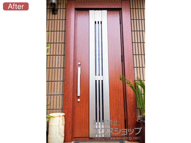 千葉県鎌ケ谷市のの玄関ドア リシェント玄関ドア3 M84型 断熱K4仕様 片開き仕様(ランマ無)外観右吊元 ※手動仕様 施工例