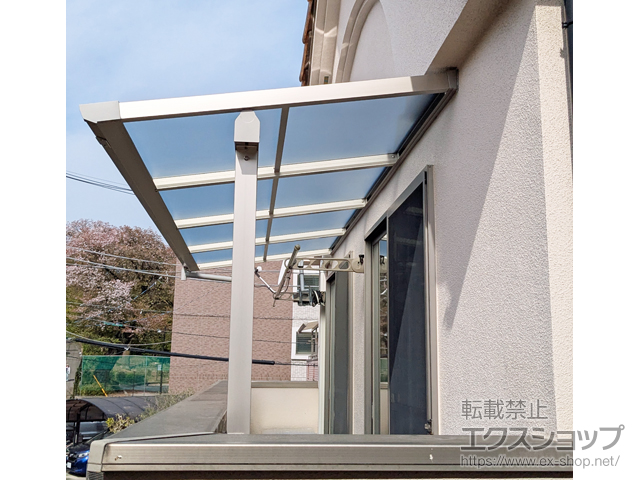 東京都八王子市ののバルコニー・ベランダ屋根 ソラリア F型 屋根タイプ 単体 積雪〜20cm対応 施工例