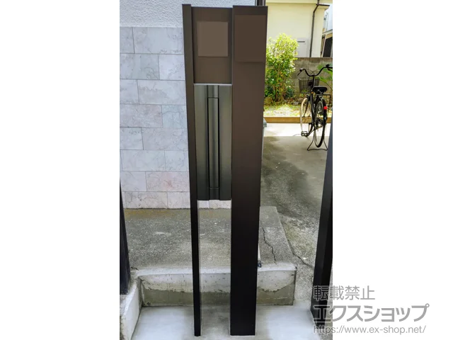 東京都東久留米市のYKKAPのポスト・門柱・宅配ボックス ルシアスポストユニット SE01型＋アクリルカラー表札S【KYA3】 施工例