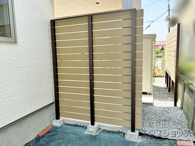石川県小松市ののフェンス・柵 現場組立フェンス ニコボード 140サイズ 隙間10mm H2300 板15段 施工例