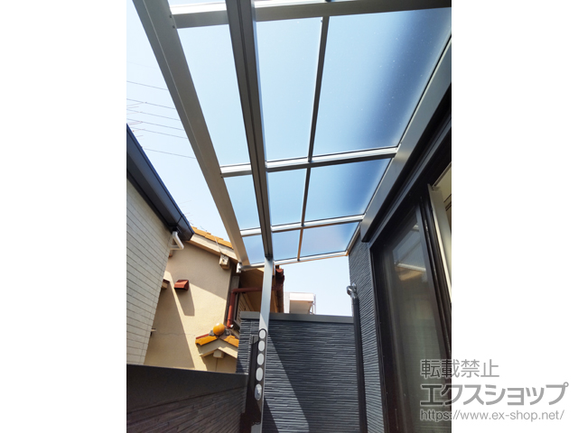 愛知県名古屋市ののバルコニー・ベランダ屋根 ソラリア F型 屋根タイプ 単体 積雪〜20cm対応 施工例