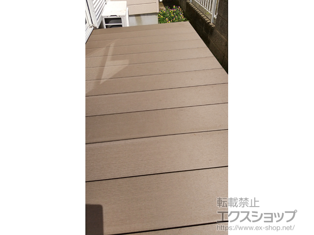 長崎県長崎市のLIXIL リクシル（トステム）のウッドデッキ レストステージ キャップ納まり 施工例