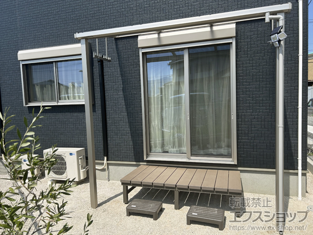 福岡県那珂川市ののテラス屋根 ソラリア F型 テラスタイプ 単体 積雪〜20cm対応＋吊り下げ式固定物干し 標準タイプ 施工例