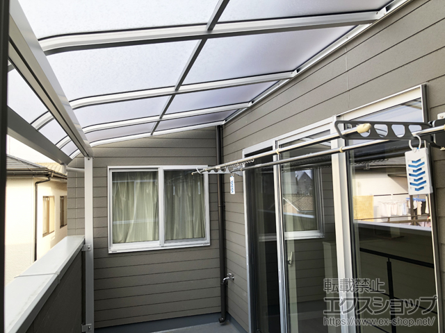 埼玉県上尾市ののバルコニー・ベランダ屋根 ソラリア R型 屋根タイプ 単体 積雪〜20cm対応 施工例