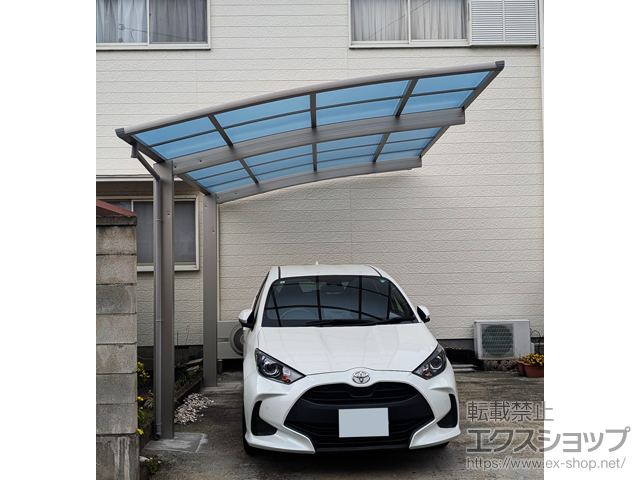 群馬県伊勢崎市ののカーポート プレシオスポート アール型 1台用 積雪〜20cm対応 施工例