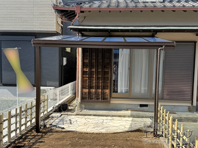 静岡県焼津市ののテラス屋根 ソラリア F型 積雪50cm対応 テラスタイプ 単体 施工例