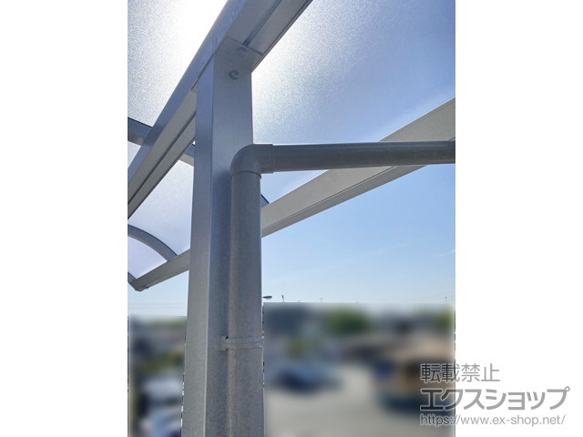兵庫県伊丹市ののバルコニー・ベランダ屋根 ソラリア R型 屋根タイプ 単体 積雪〜20cm対応＋吊り下げ式固定物干し 標準タイプ 施工例