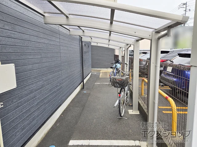 愛知県名古屋市のYKKAPのサイクルポート アリュース ミニ 600タイプ 縦連棟 積雪～20cm対応 施工例