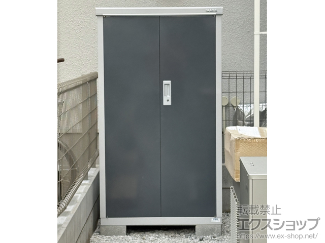 東京都練馬区のの物置・屋外倉庫 アイビーストッカー 900×905×1603 BJX-099D-CG 施工例