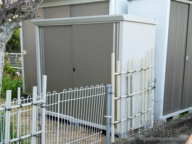 群馬県佐波郡玉村町のグリーンライフの物置・収納・屋外倉庫 ファミリー物置 ダシーレ SRM-1815 SRM-1815-TGY 施工例