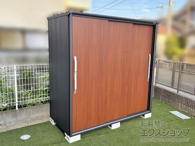 東京都八王子市のヨドコウの物置 ブラックエスモ 一般型 1965×924×1913 ESF-1909A-BK-WM 施工例